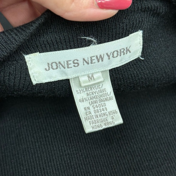 Vintage Jones New York Black Embroidered Medal Cardigan Size Medium 90s - Picture 3 of 10